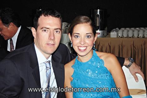 Eduardo Zermeño y Daniela Valencia de Zermeño