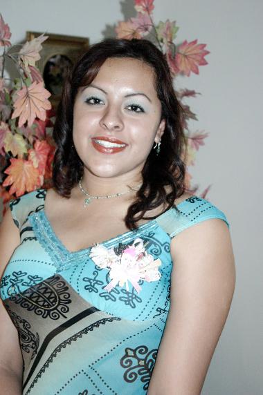 Olga Lidia Castro, en su fiesta de despedida de soltera.