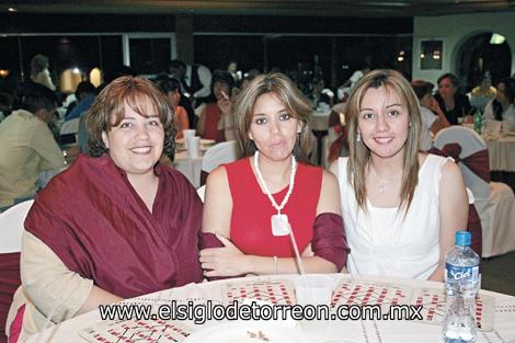 Iveth de Cárdenas, Lily de Nogueira y Viry de Campa