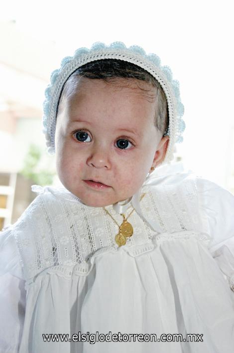 NUEVA CRISTIANA, UNA NIÑA PRECIOSA
Roberta Mafud Collier