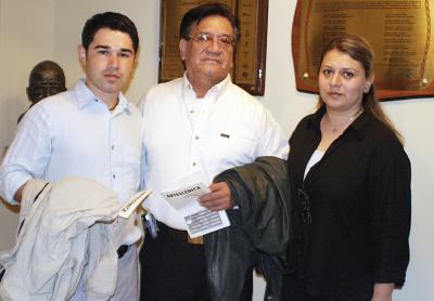 Juan Carlos Pérez, Humberto Rivera y Fabiola Rivera.