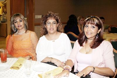 María de los Ángeles Mijares, Beatriz Cruz y Laura Barrientos.