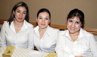 Lupita Sánchez, Claudia Escobedo y Érika Chávez.