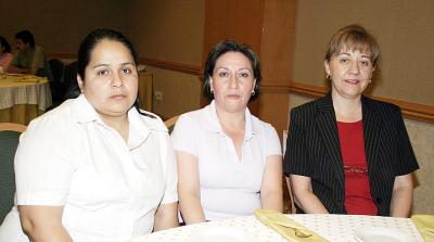 Lidia Gutiérrez, Daniela Martínez y Jessika Ortiz.