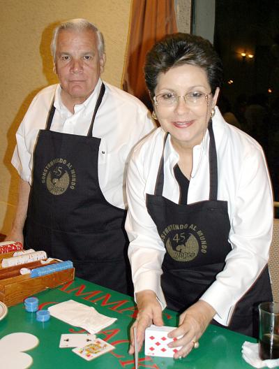 Fernando González La Fuente y Laurencia Martínez de González.