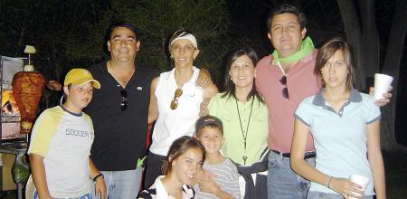 Familias Cepeda y Tumoine.