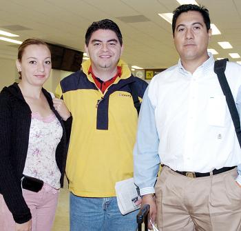 Marisela Aguilera, Román Guerrero y Juan Medina llegaron a la Laguna procedentes de Guadalajara.