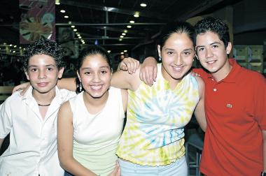 Alberto Romero, Silvia Núñez, Ana Sofía Núñez y Carlos González.