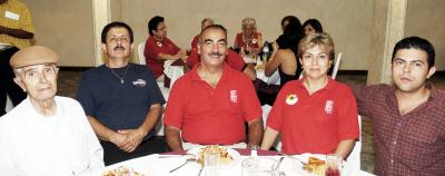 Roberto García, José Tapia, Hugo Garza, Paty Tapia y Rafael González Tapia.