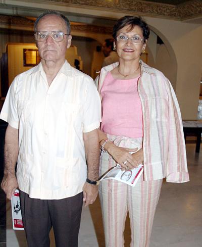 Francisco Cabrera y Claudia de Cabrera.