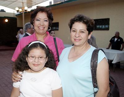 Paula Guevara, Elvira Reyna y Blanca Cárdenas.