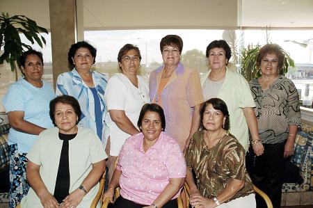 Alicia Lloverino, Maury García, Cristy Velásquez, Socorro de Luna, Cecilia Ávila, Anabella Betts, Carmen Zarzosa, Adela Castañeda e Irene Carreón.