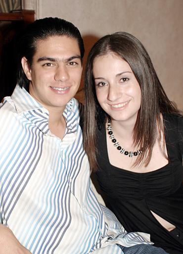 José Ángel Pérez Berrueto y Silvia Almendra González Oviedo.