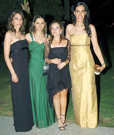 Marcela Beltrán, Alejandra Garza, Catalina Dabdoub y Cecy Beltrán.