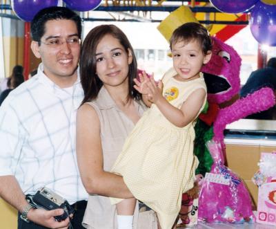 Sofía Ortega Chávez celebró su segundo cumpleaños en compañía de sus padres, José Luis Ortega Jiménez y Doriam Chávez Soto.