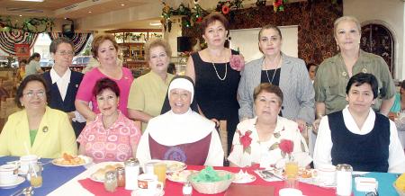 Reunión de ex alumnas del Colegio Villa de Matel Generación Esmeralda, en pasado convivio.