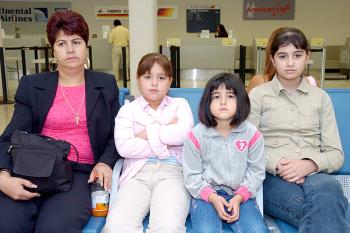 Elia Mendoza, Karla Berenice y Yulisa viajaron a Chicago.