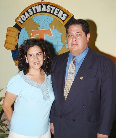 Gabriela García y Gilberto Larios