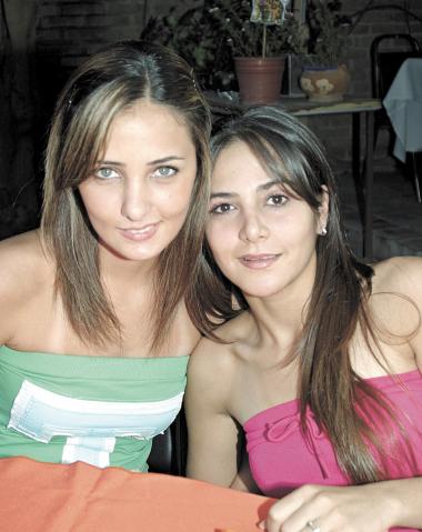 Marcela Albéniz y Karla Dabdoub.