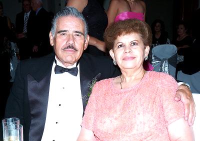 Elva Villezca y Raúl Valdez.