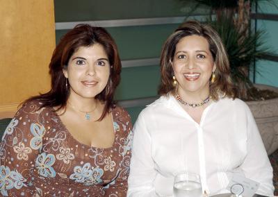 Bety Reyes y Mary Cruz Treviño.