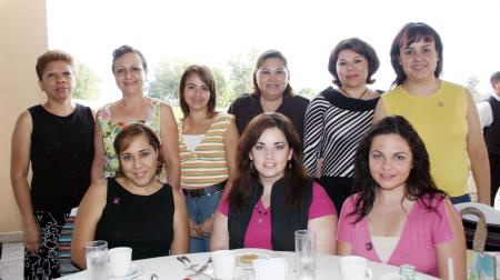 Mercy Torres, Any Sosa, Susana Juárez, Rebeca Gutiérrez, Cenny Veliz, Anneke Berumen, Anabel Gómez, Franzella Wilson y Ángeles Abularage, en reciente convivencia