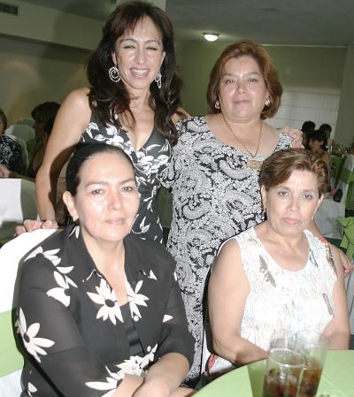 Angélica Cabelaris, Olga Acosta, Magda Rodríguez y Lucy Morán .