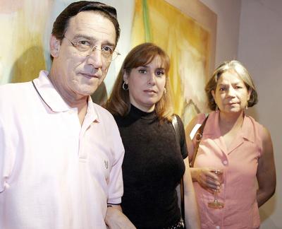 Fernando Cepeda, Lilia Llamas de Cepeda y Paty  Vargas.