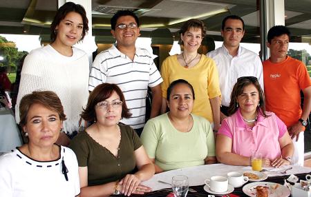 Alicia Jaime, Norma Figueroa, Alicia Luévano, Patricia Espadas, Rafael Serna, Luis Gómez, David González, Sofía Pámanes y Susana Estens.