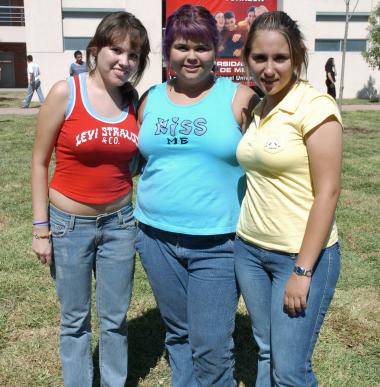 María José Calleja, Andrea  Franco y Aideé García.