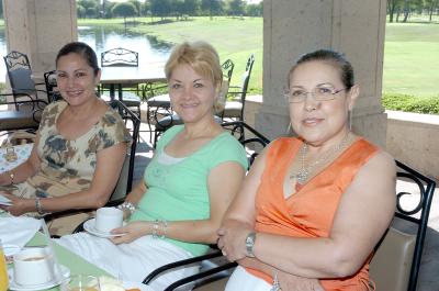 Rosy de Armendáriz, Luly de Robles y Margarita de Villarreal.