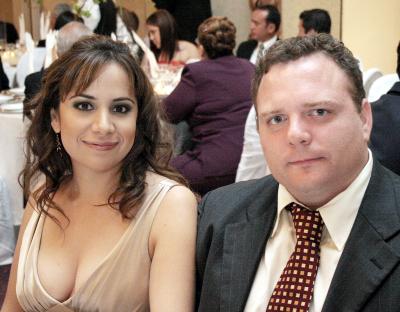 Gabriela Guajardo y Leonardo Nahle.