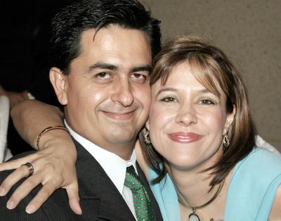 Rafael García y Brenda de García.