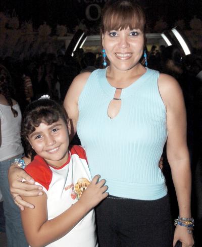 Yolanda Sandoval y Anilú Dávila.