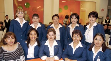 Irma Muela, Rocío Hurtado, Tere Gamdare, Claudia Mesta, Brenda López, Lolys Galeana, Coco Sifuentes, Mirna Moreno, Guadalupe Loera y Carmen Sotelo.