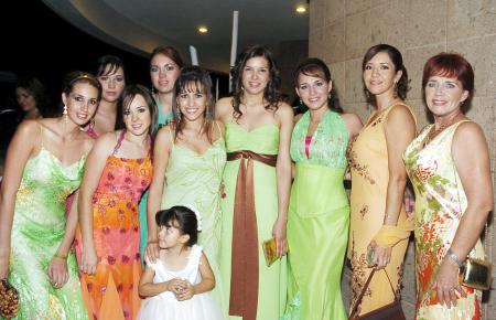 Mariana, Johanna, Anet, Marcela, Tena, Beth, Bárbara, Susy, Susana y María Paola.