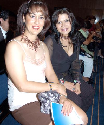 Martha Montes y Laura Velázquez.