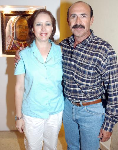 Roberto y Leticia Oviedo.