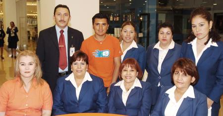 Yolanda González, Lety Núñez, Rosario Cortez, Mely Jáuregui, Paty Mesa, Javier Ramírez, Alfredo Nava Mary Inchaurreguin y Jaqueline Batres.