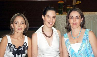 Mariana López, Gaby Alarcón y Ana Cris de Menéndez.