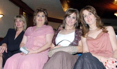 Sonia Zarzar, Nadia de Giacomán, Marivi Murra y Patricia de Murra.