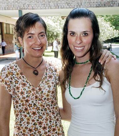 Gabriela Gutiérrez y Paty Secunza.