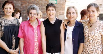 Rosy Ramm de Rico, Guadalupe de Allegre, Rommy Schott, Alejandra de Schott y Gaby Gutiérrez Schott.