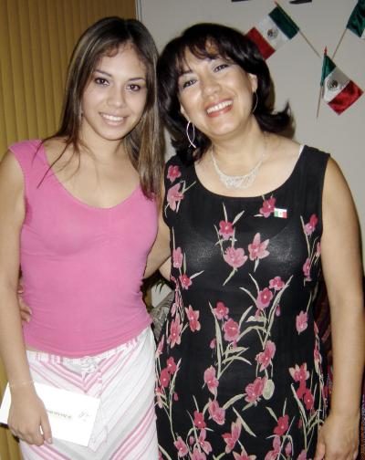 Paty Ortega Rodríguez y Paty de Ortega.