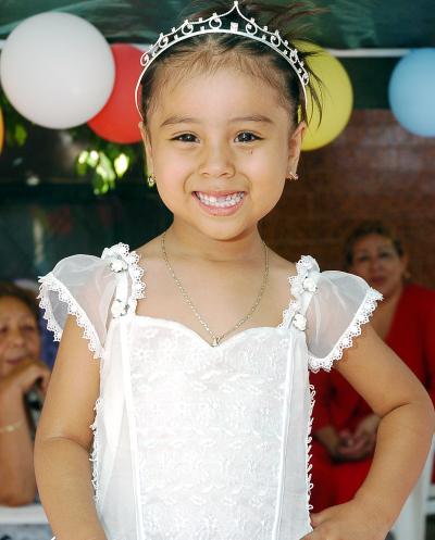 Dulce María Maldonado celebró sus tres años de vida.