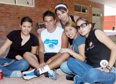 Aba Rosa Pérez, Alina Flores, Fanny Álvarez y Mariana Fuentes.