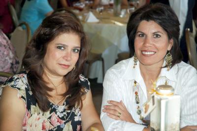 Martha Campuzano y Susana Aguirre.