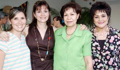 16 de septiembre 2005
Mónica de Pérez, Ana de González, Bertha de Valdez y Bertha de González.