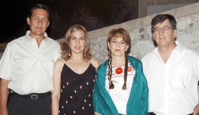 Alberto Allegre, Juany de Allegre, Mary de Madero y César Madero.