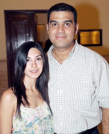 Carlos Anaya y Paola Garza.